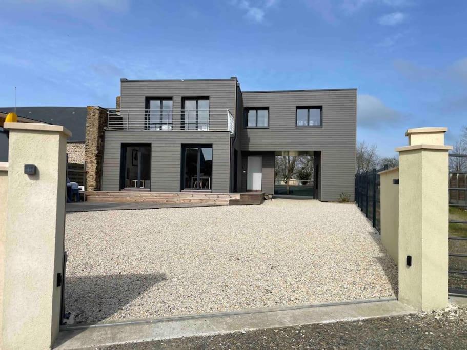 A 15Km Du Mont-Saint Michel Villa Exterior photo